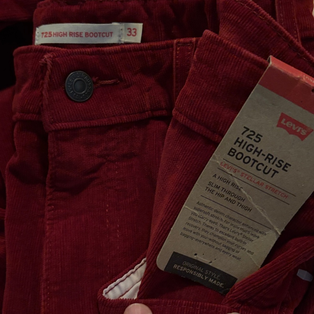 Levi's 725 High‎ Rise Bootcut Red Corduroy Women's Pants Size W33 L32 NEW Tall - Picture 8 of 10